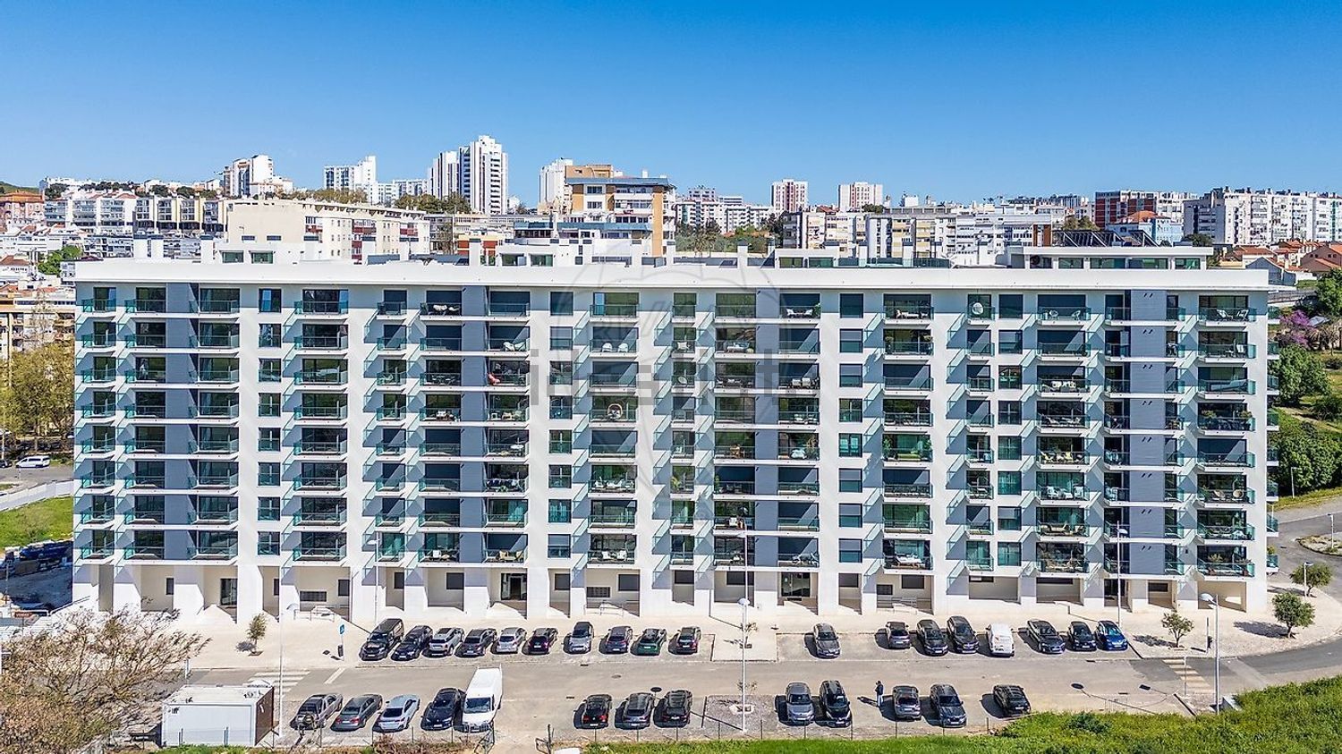 公寓 t3出售在Rua André de Gouveia - 视线