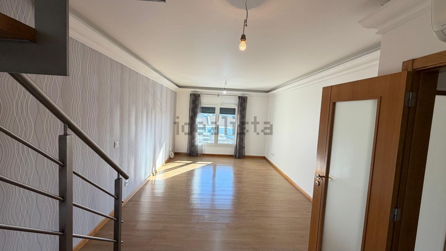 出租复式公寓在Rua Pompilio Silvestre, 15 - 餐厅