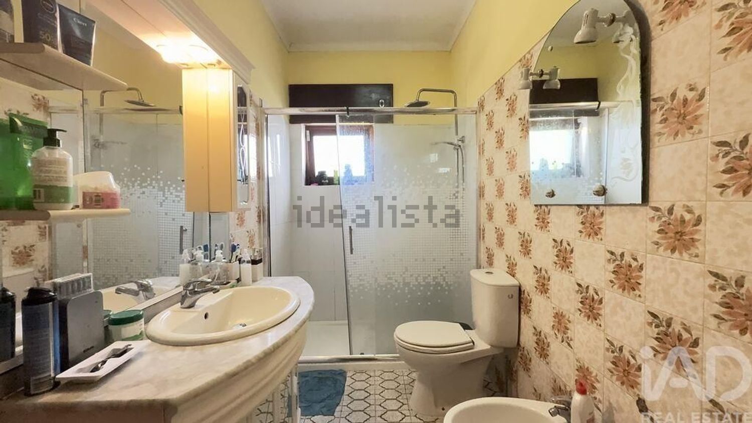 小楼房或独栋别墅出售在Alhos Vedros - 卫生间