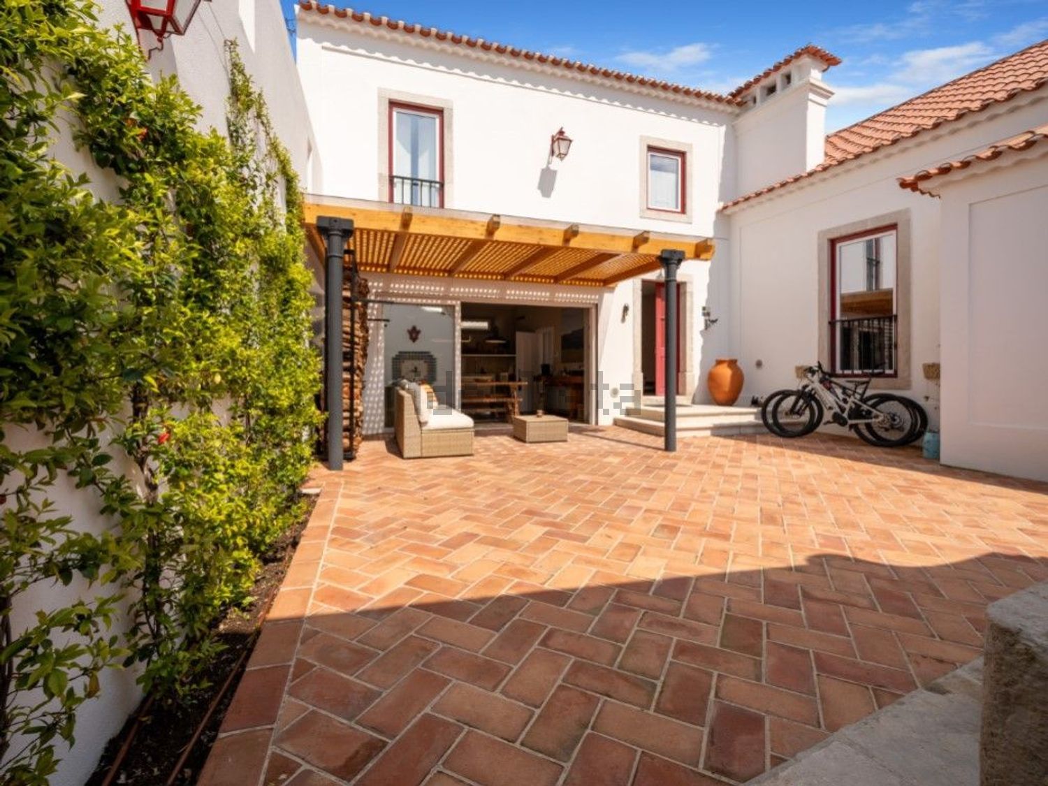 出租小楼房或独栋别墅在Rua Miguel Bombarda, 2 - 外立面