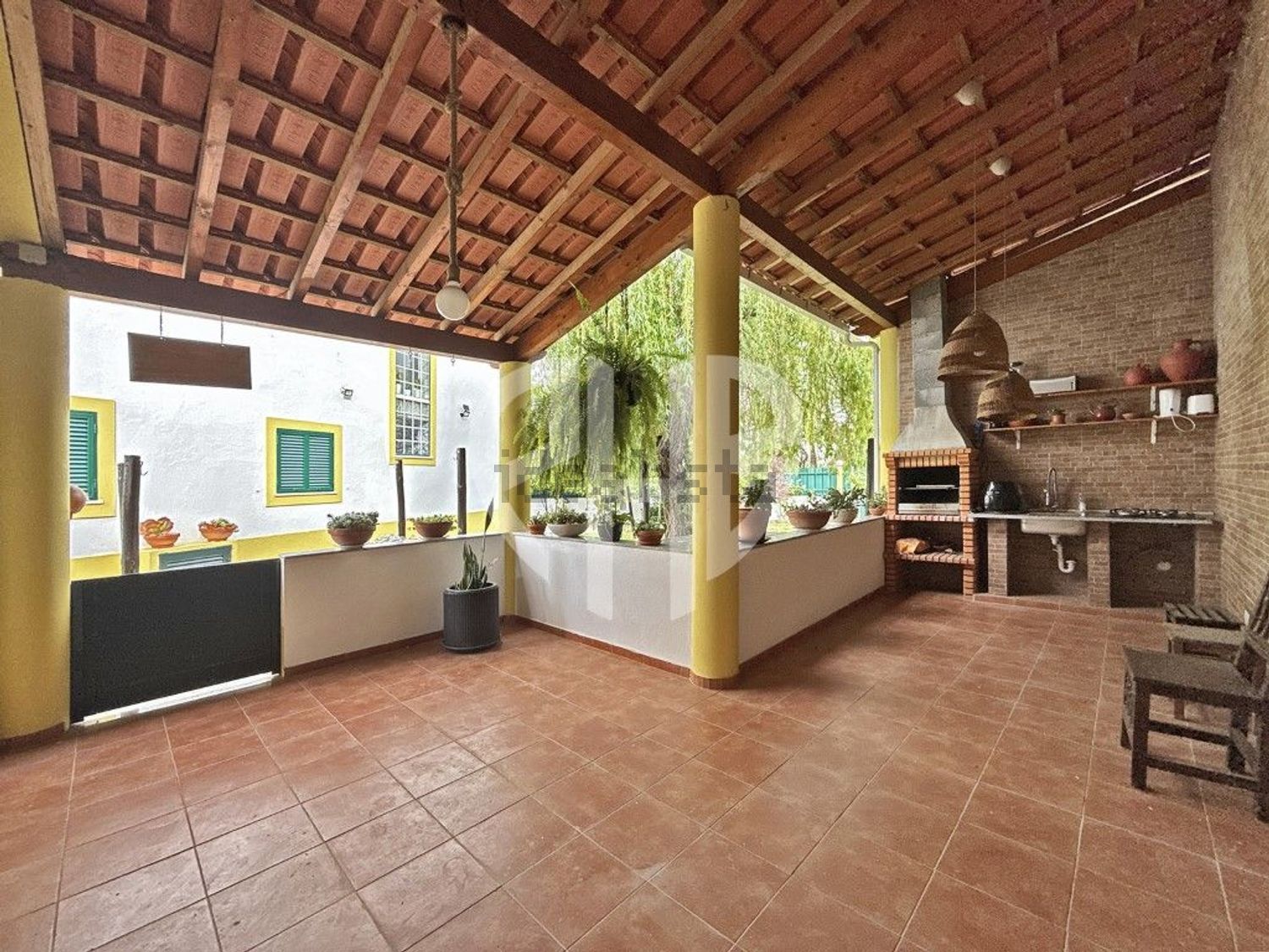 小楼房或独栋别墅出售Cm1029 - 阳台