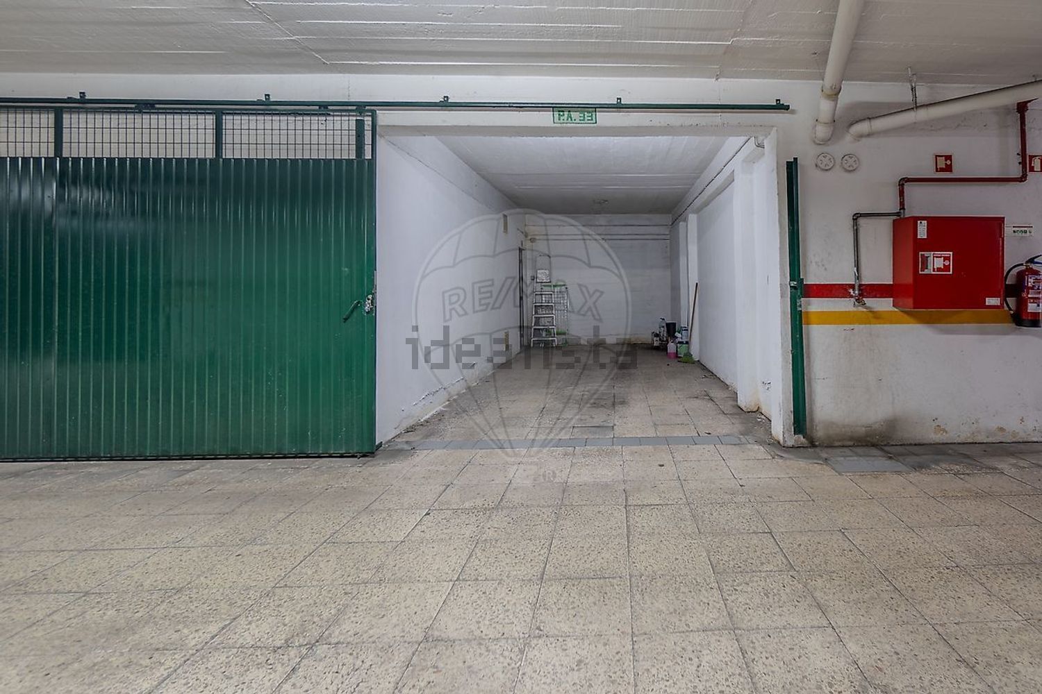 公寓 t2出售在Travessa da Cruz - 停车位