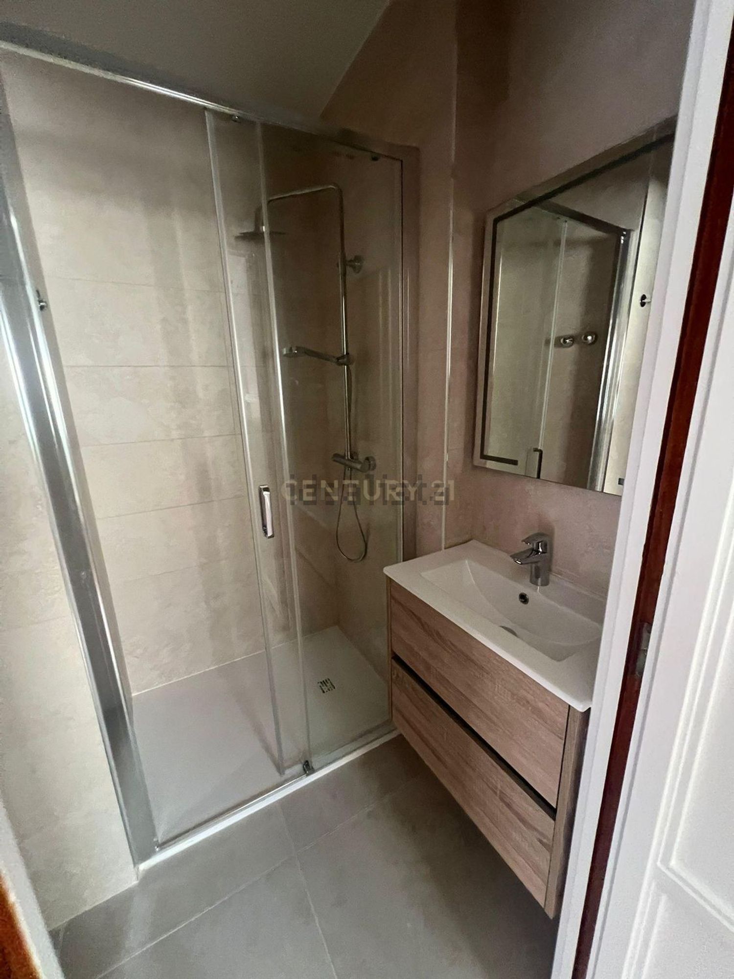 出租公寓 t4在Rua Rainha Dona Luísa de Gusmão, 4 - 卫生间