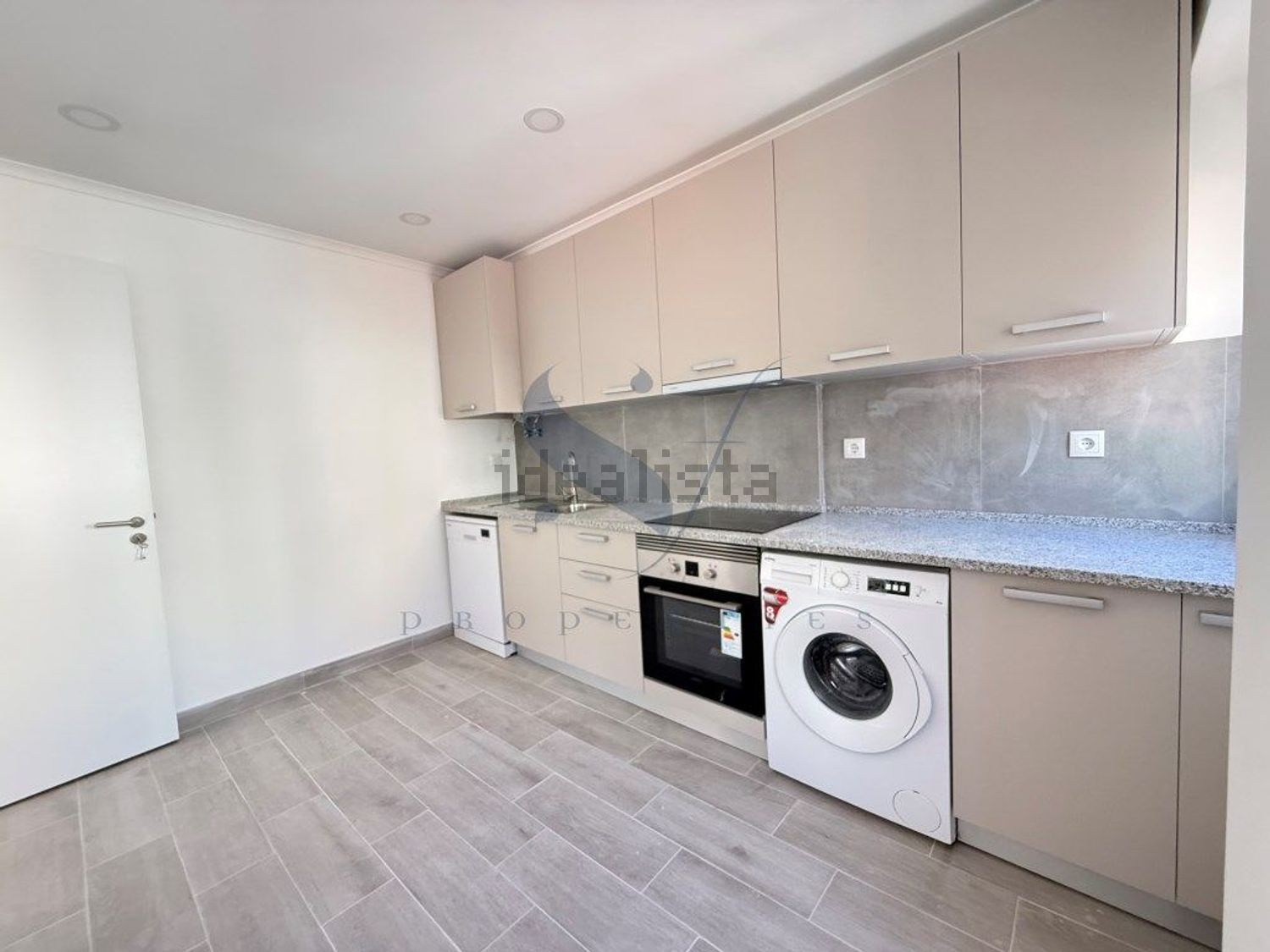 公寓 t2出售在Rua Narciso Leal - 厨房