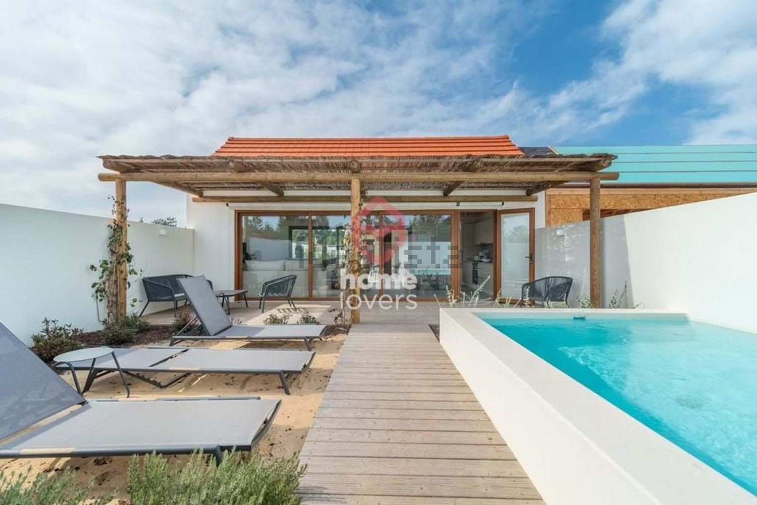 小楼房或独栋别墅出售在Rua das Laranjeiras - 游泳池