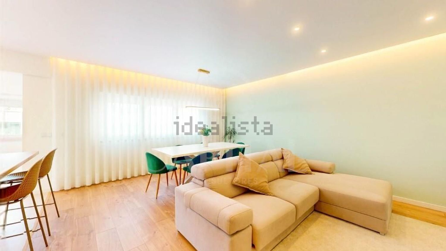 出租公寓 t3在Alto dos Moinhos - 客厅