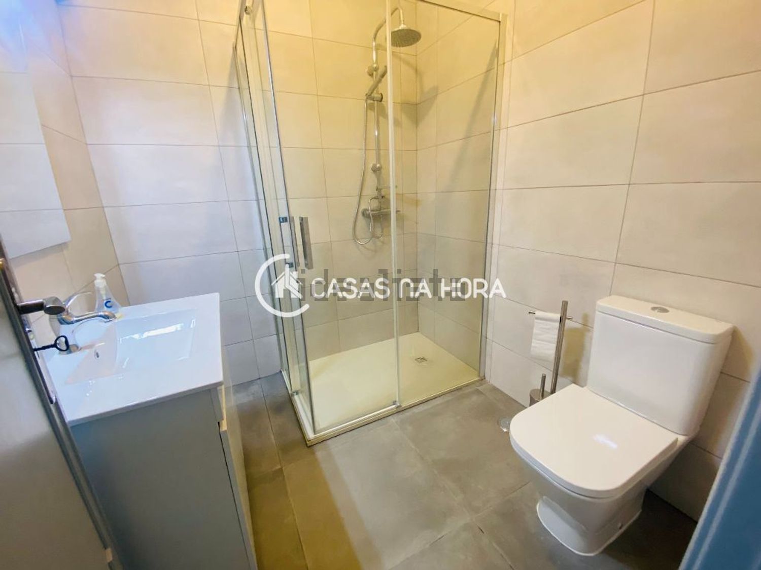 出租房间在Cova da Piedade - 卫生间