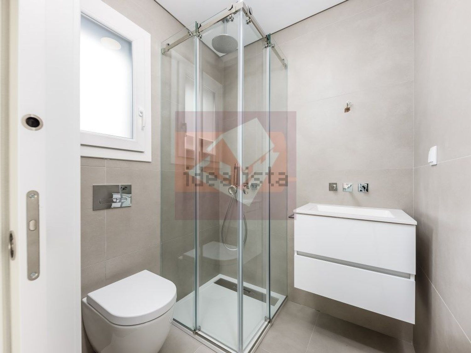 小楼房或独栋别墅出售在Pontinha e Famões - 卫生间