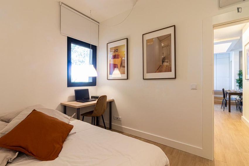 出租房间在Rua Luís Cristino da Silva