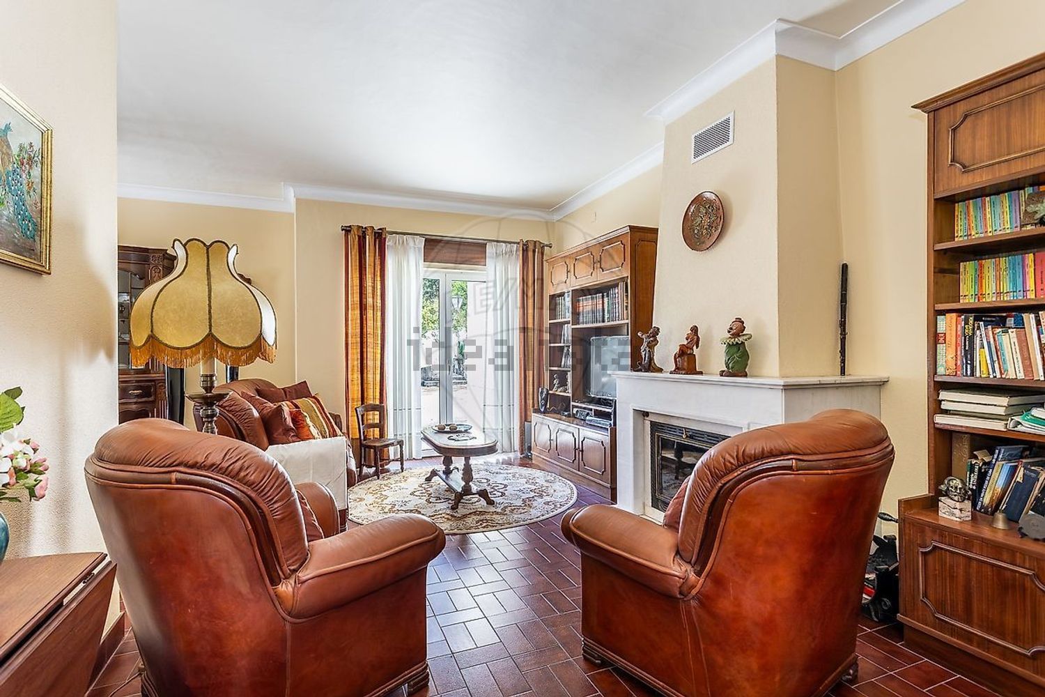 小楼房或独栋别墅出售在Serra das Minas - 客厅