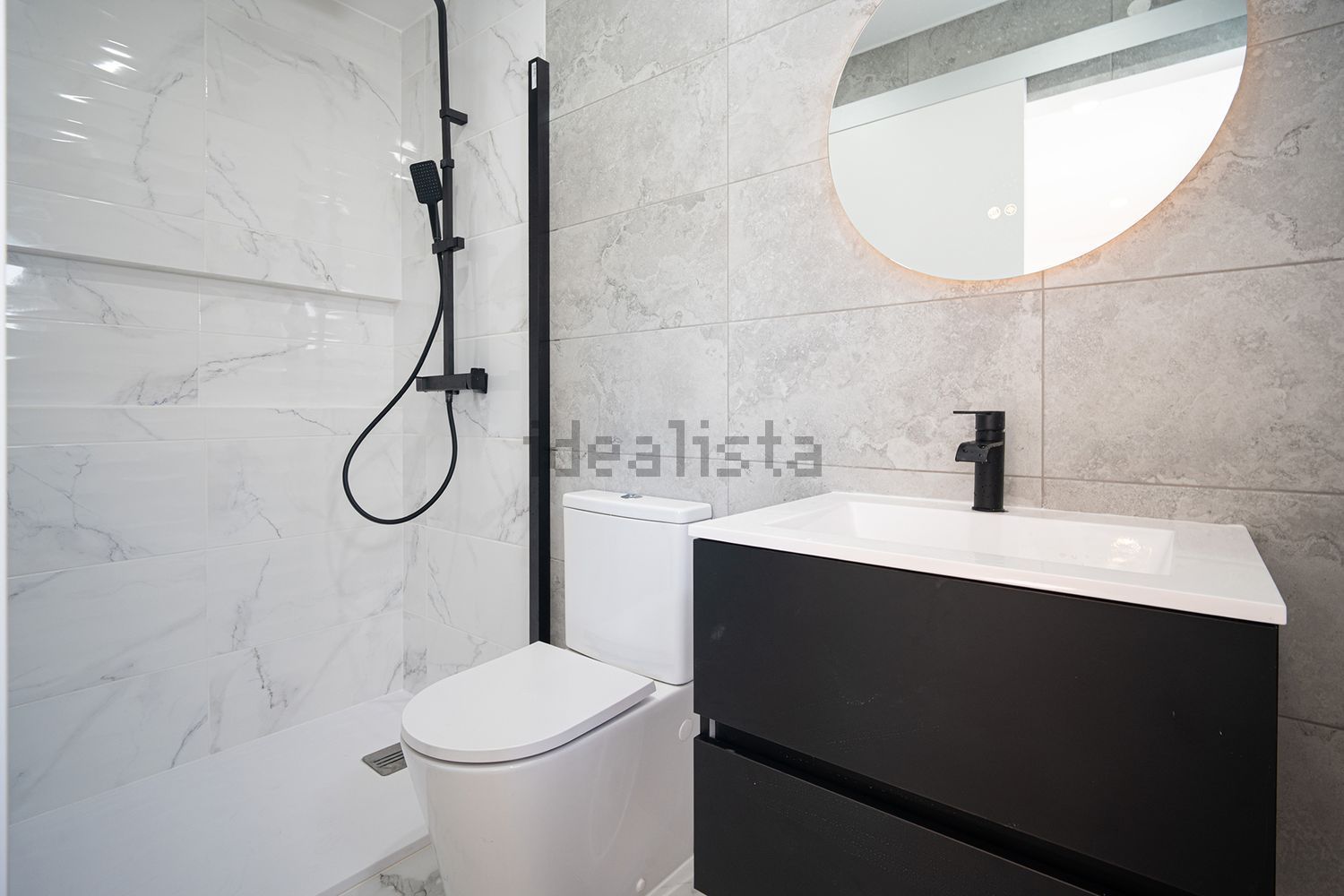 公寓 t3出售在Olivais - 卫生间