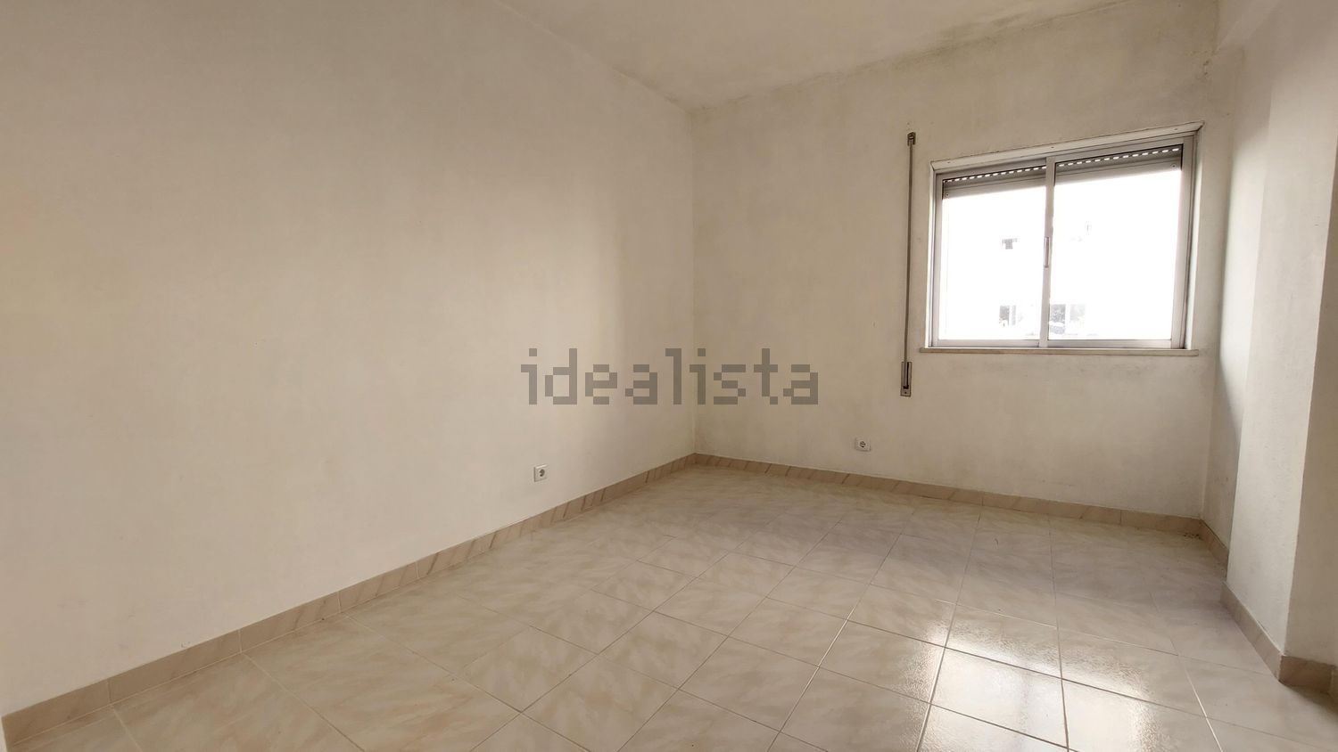 公寓 t2出售在Rua do Alecrim - 卧室