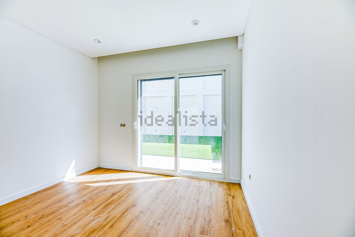 小楼房或独栋别墅出售在Santa Iria de Azoia - São João da Talha - Bobadela - 居住