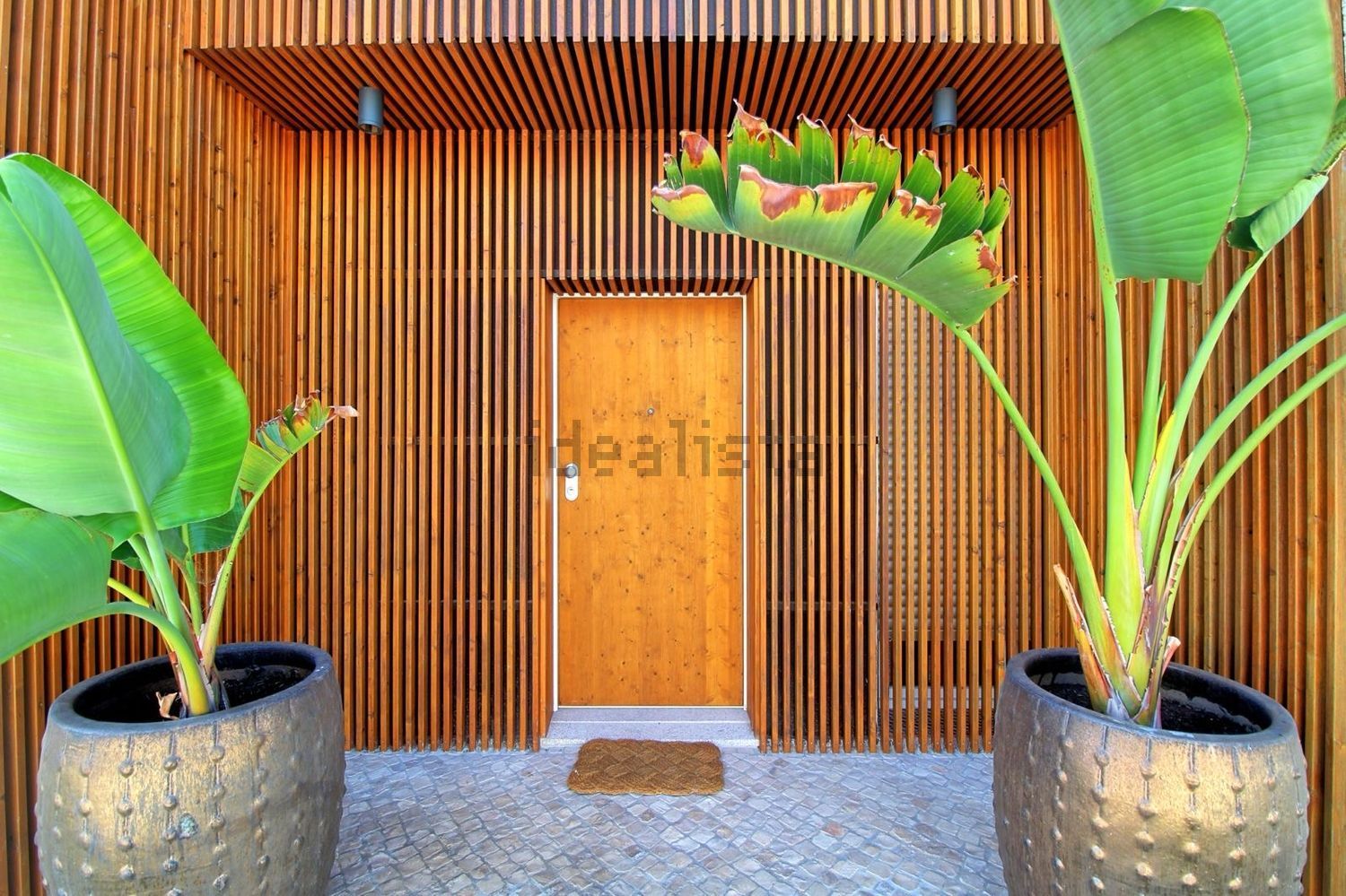 小楼房或独栋别墅出售在Rua Ofélia Marques - 外立面