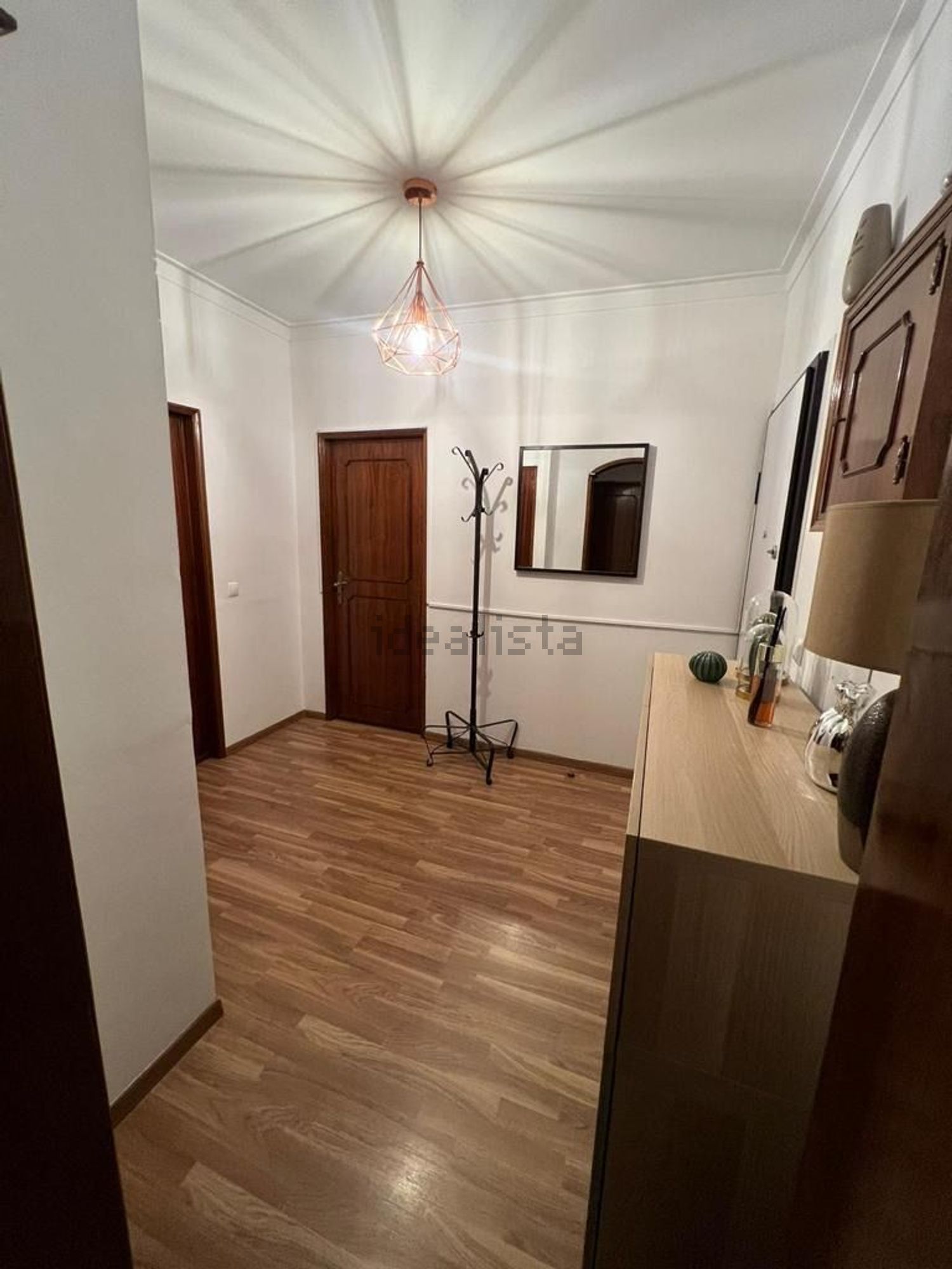 出租房间在Praceta Gomes Eanes de Zurara, 8 - 前厅