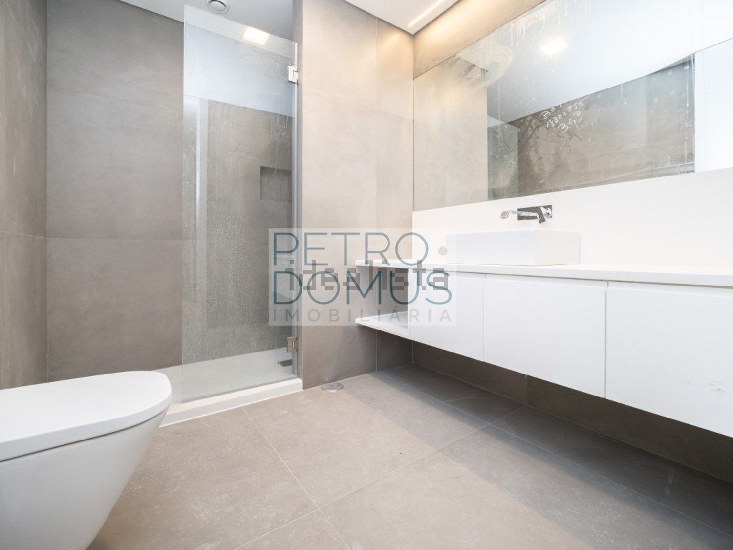 公寓 t2出售在Rua Padre Francisco António Ferreira - 卫生间