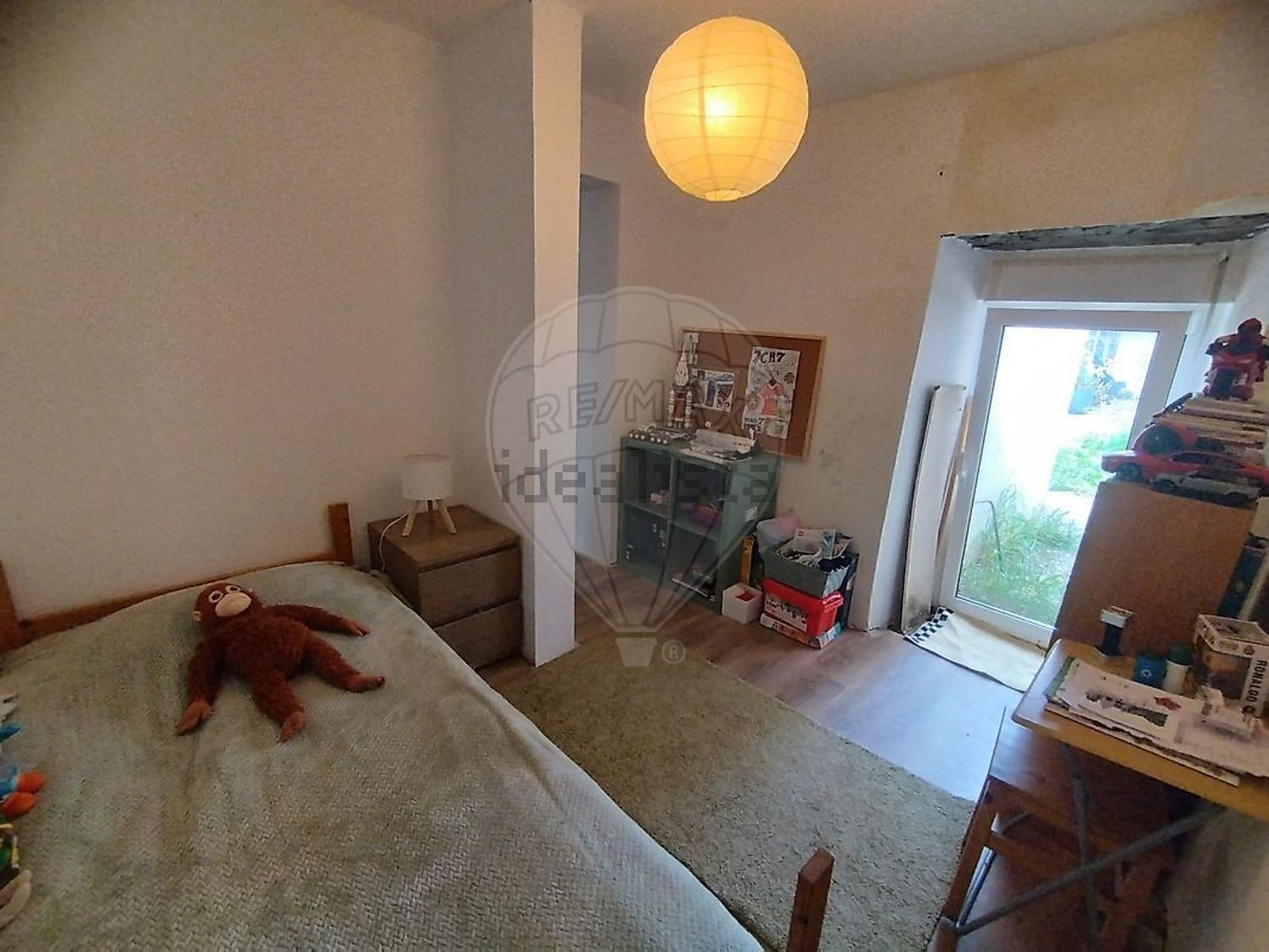 小楼房或独栋别墅出售在Rua Principal - 客厅