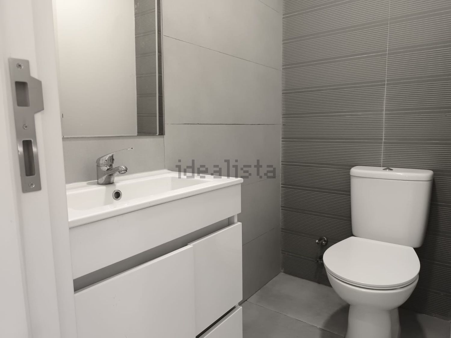 出租复式公寓在Alhos Vedros - 卫生间