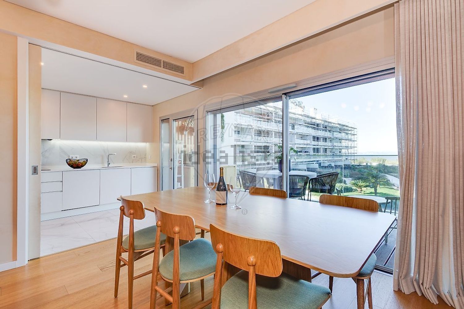 出租公寓 t3在Avenida 5 de Outubro, 401 - 客厅