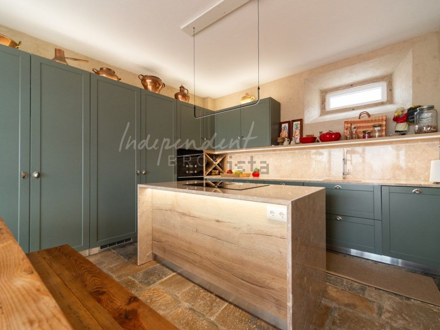 出租小楼房或独栋别墅在Rua Miguel Bombarda, 2 - 照片