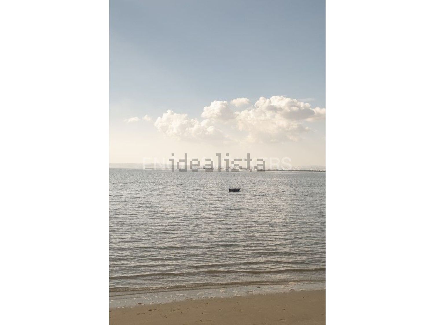 小楼房或独栋别墅出售在Moita - 视线