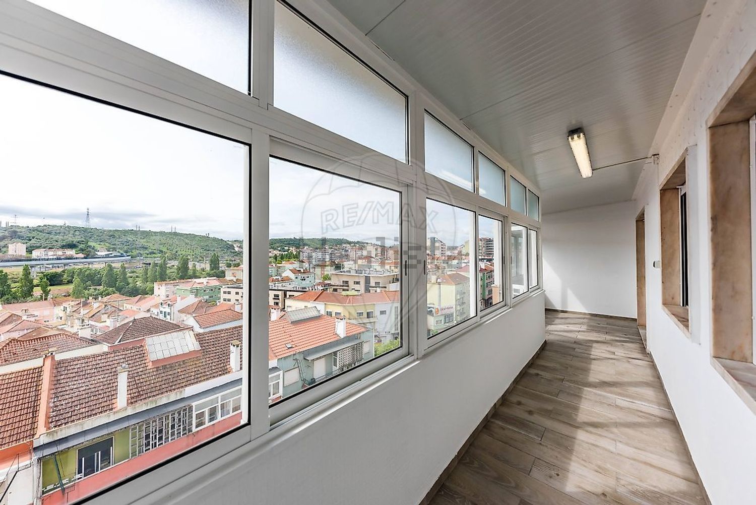 公寓 t2出售在Rua Almeida Garrett - 阳台