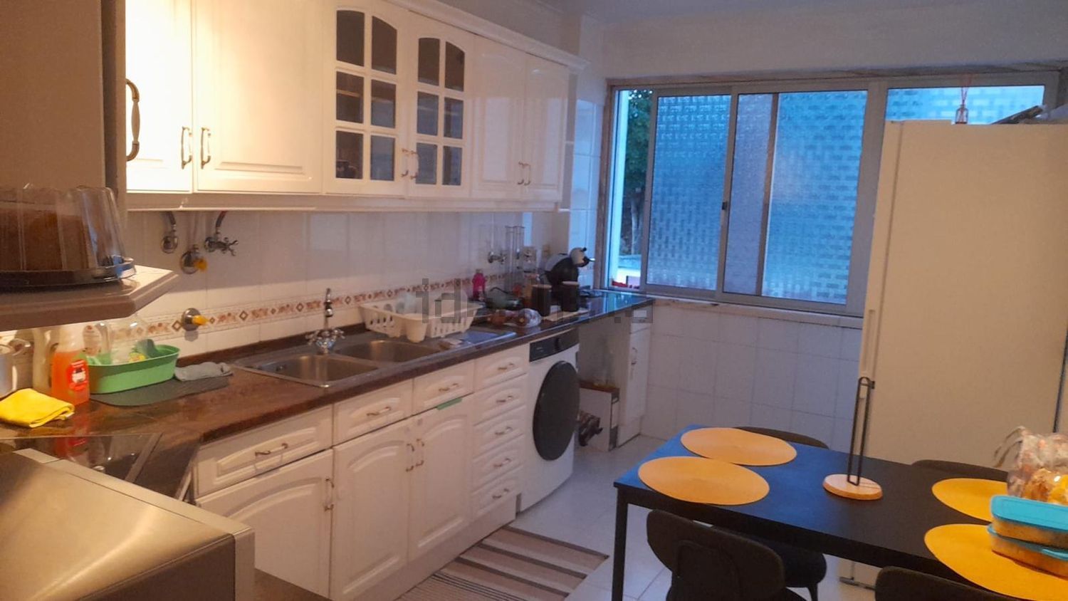 出租房间在Rua Loubet Bravo, 2745 -032 - 厨房