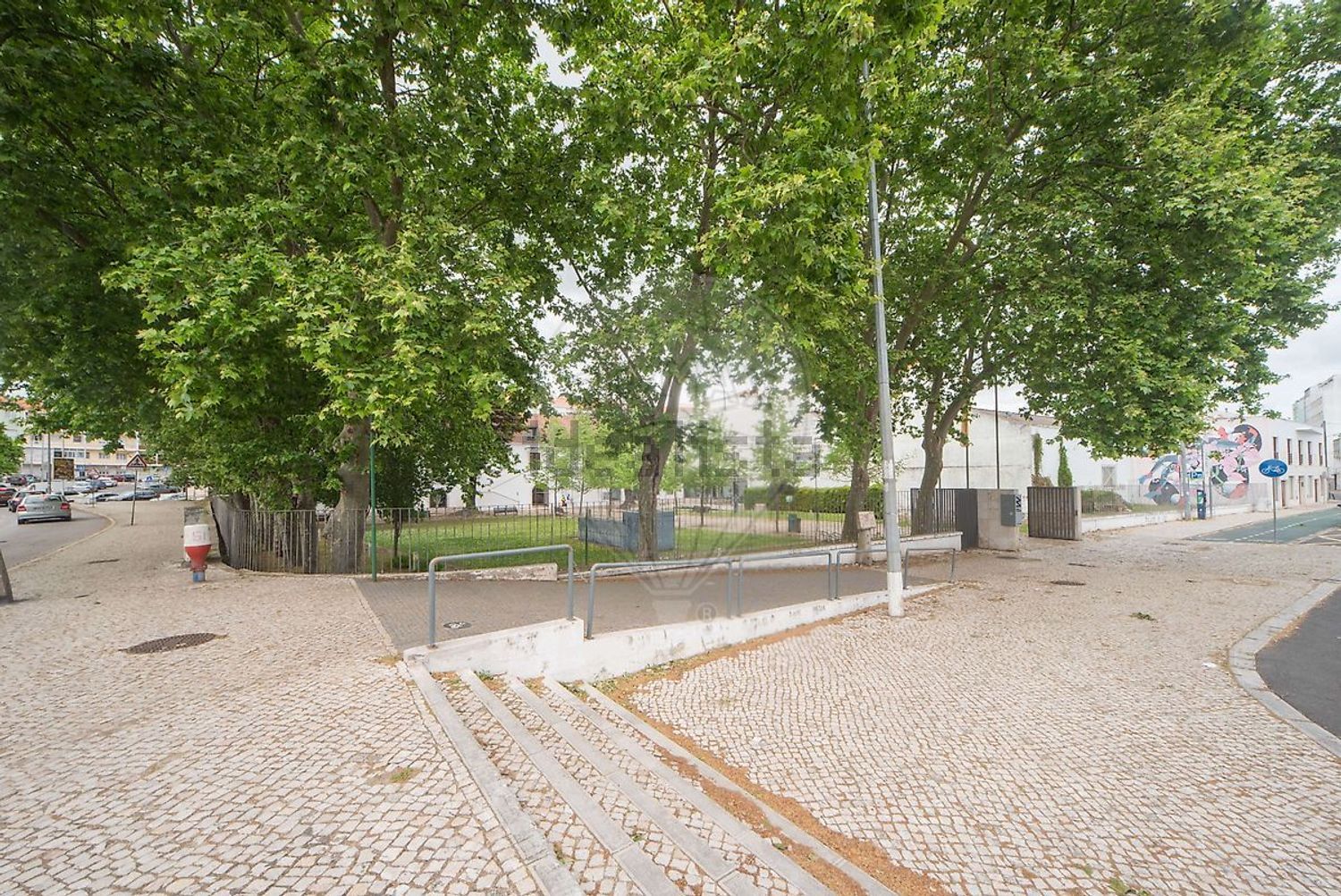 公寓 t2出售在Praça Professor Egas Moniz - 花园