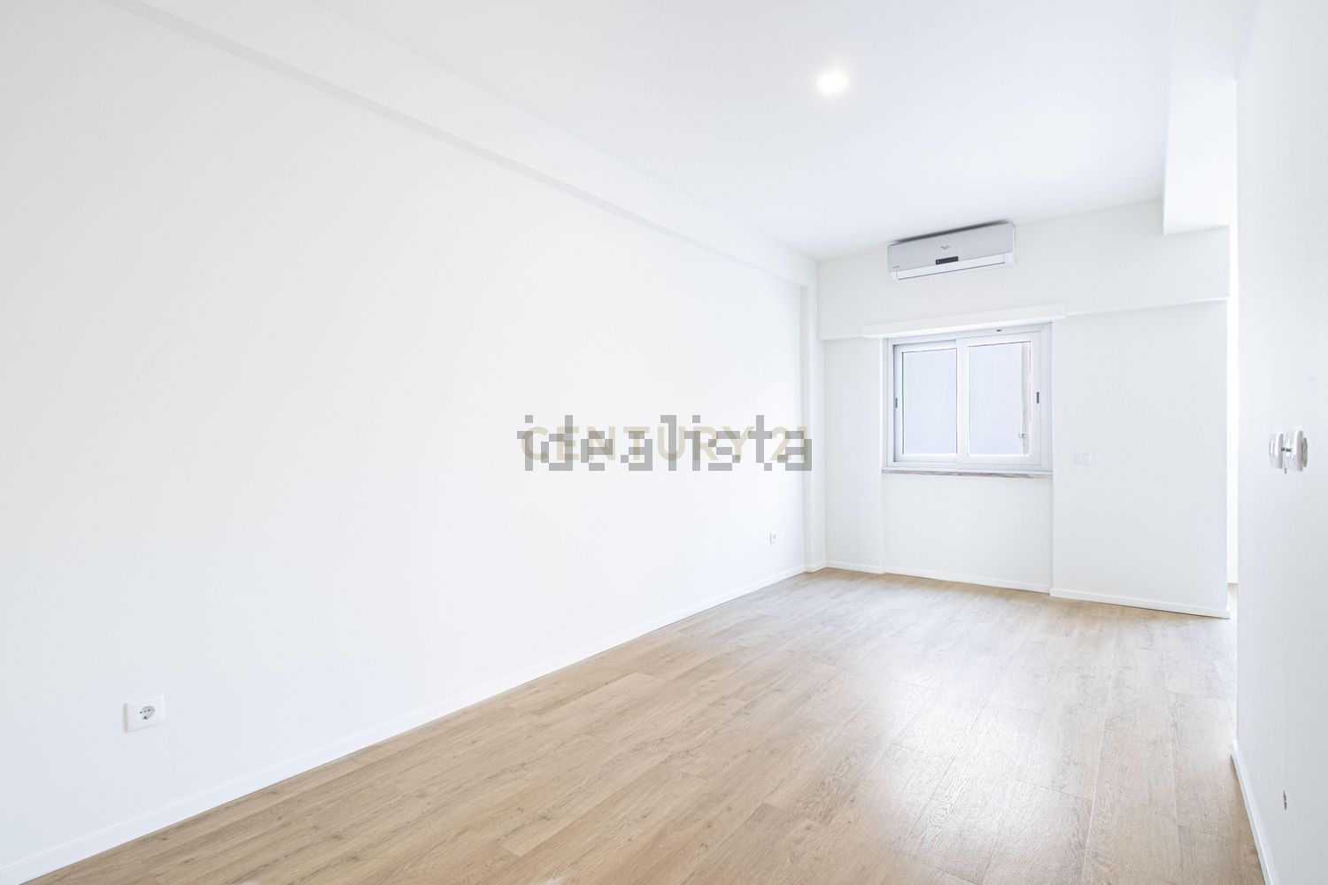 出租公寓 t2在Moscavide e Portela - 居住