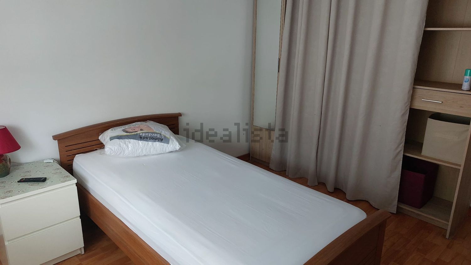 出租房间在Largo Carlos Paredes, 5 - 卧室