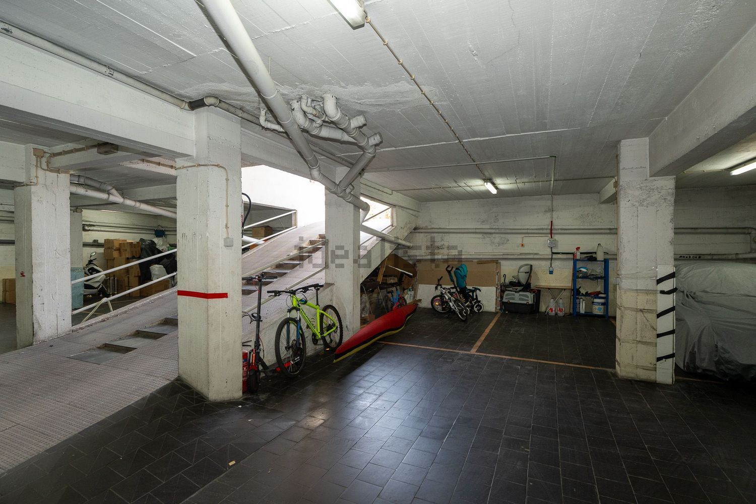 公寓 t2出售在Praça Salgueiro Maia, 10 - 停车位