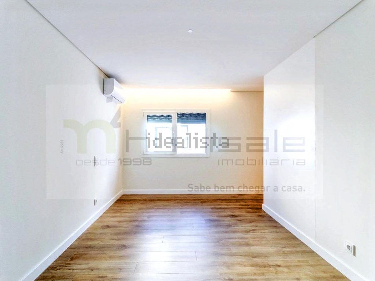 联排别墅出售在Rua Almirante Gago Coutinho, 58 a - 居住