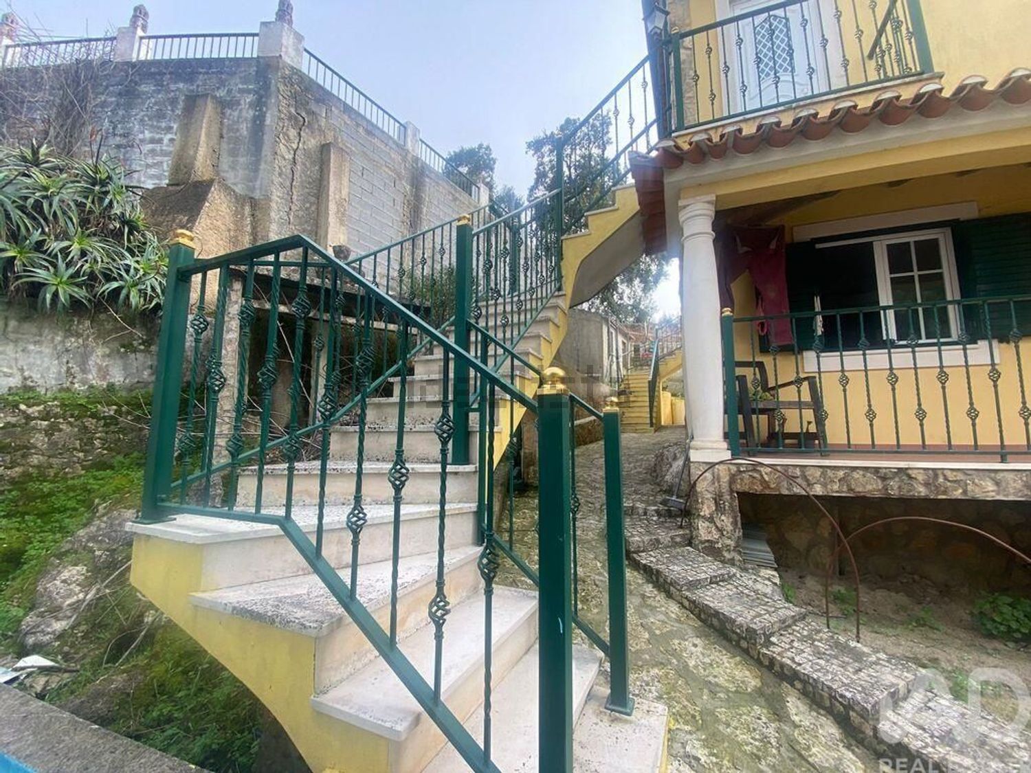 小楼房或独栋别墅出售在Lamas e Cercal - 详情