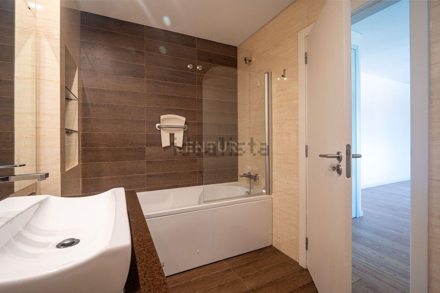 小楼房或独栋别墅出售在Rua Engenheiro José Caetano Salema Garção, 29 - 卫生间