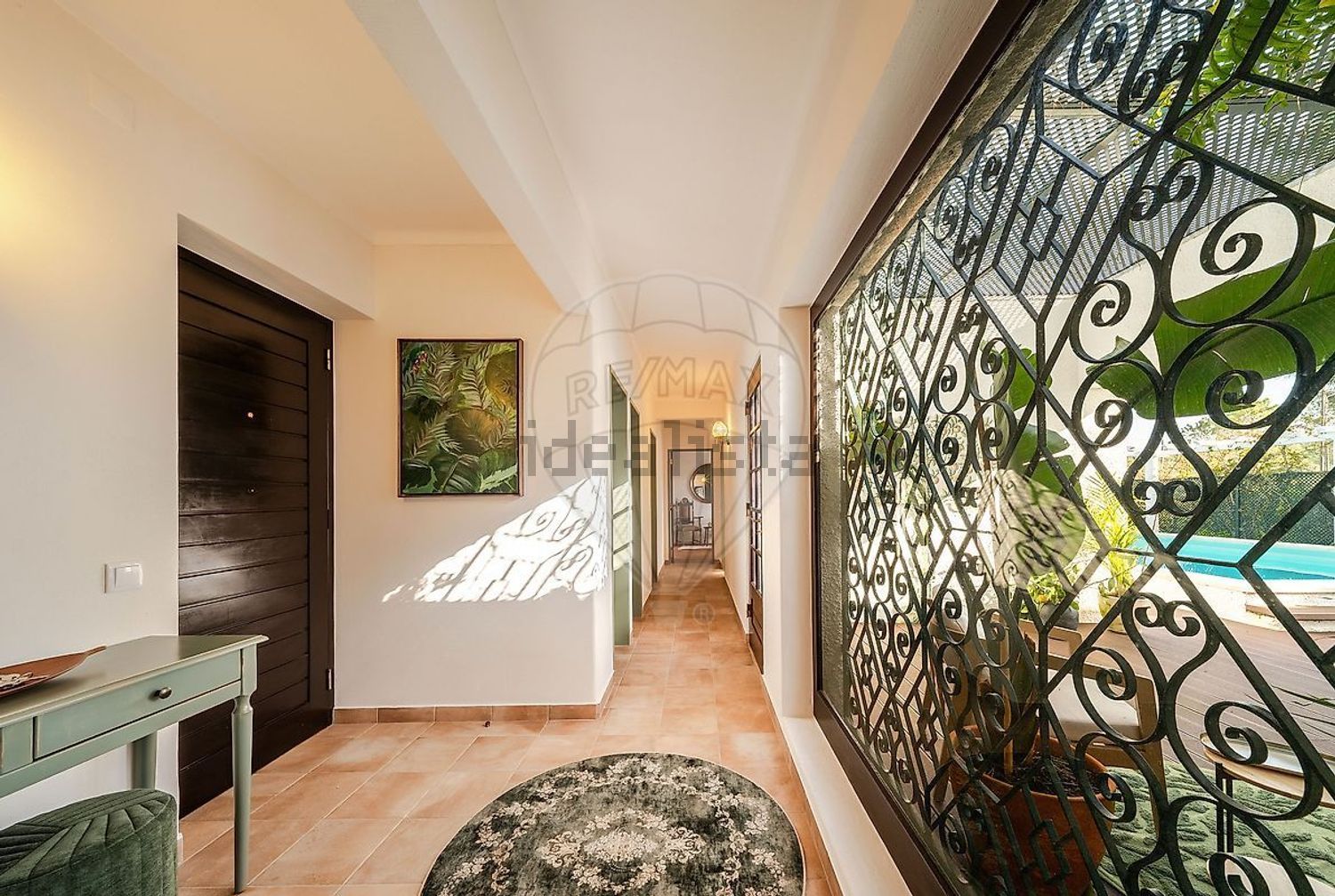 小楼房或独栋别墅出售在Rua das Corredouras - 过道