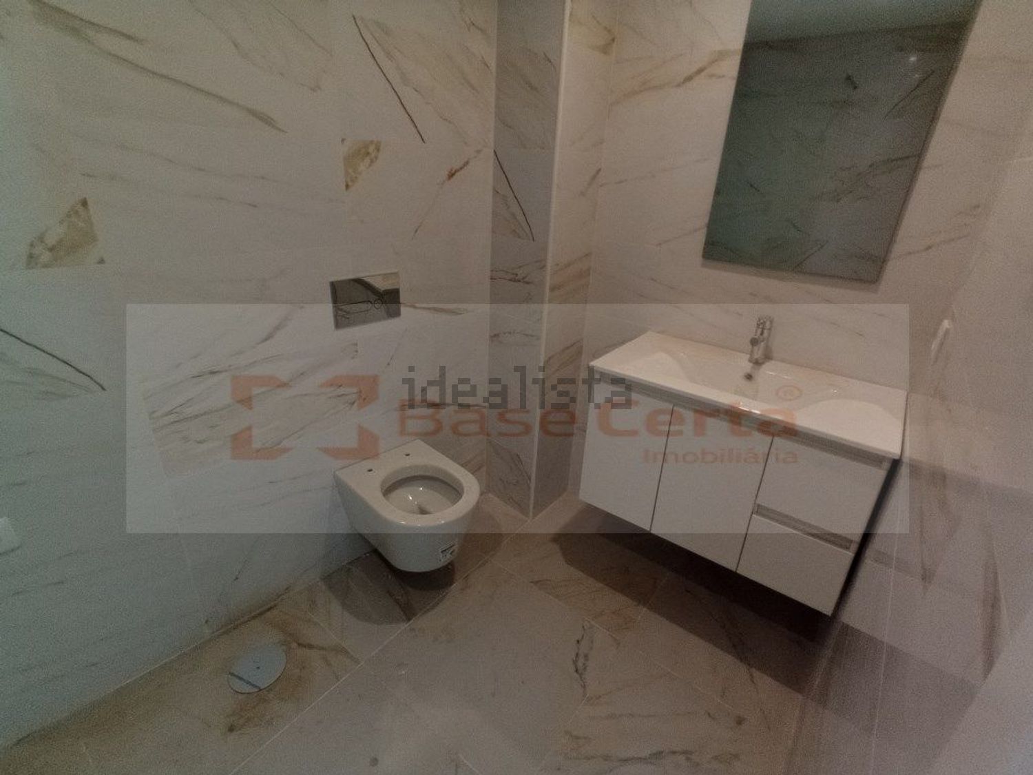 公寓 t3出售在Rua António Garibaldi - 卫生间