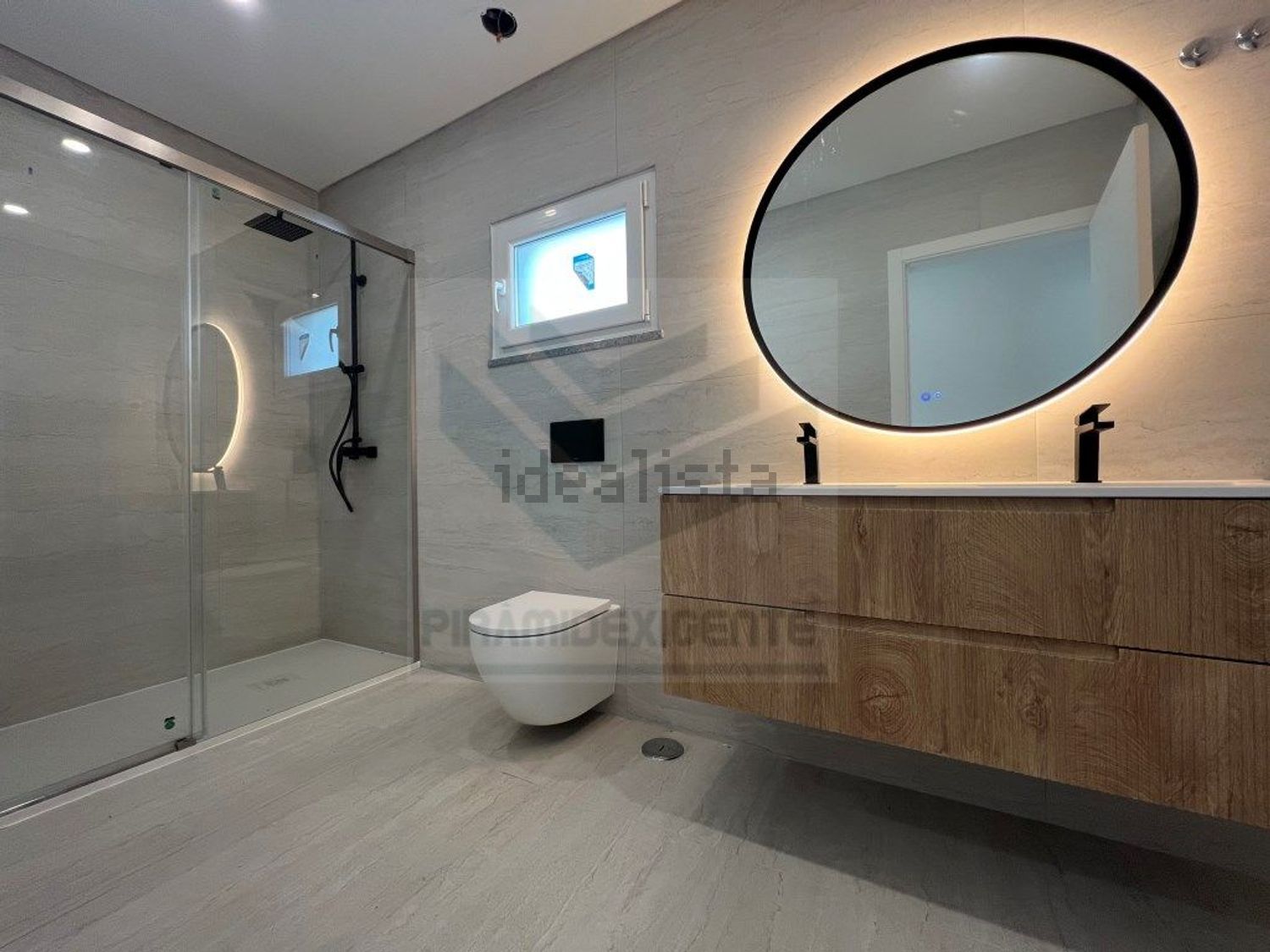 小楼房或独栋别墅出售在Moita - 卫生间