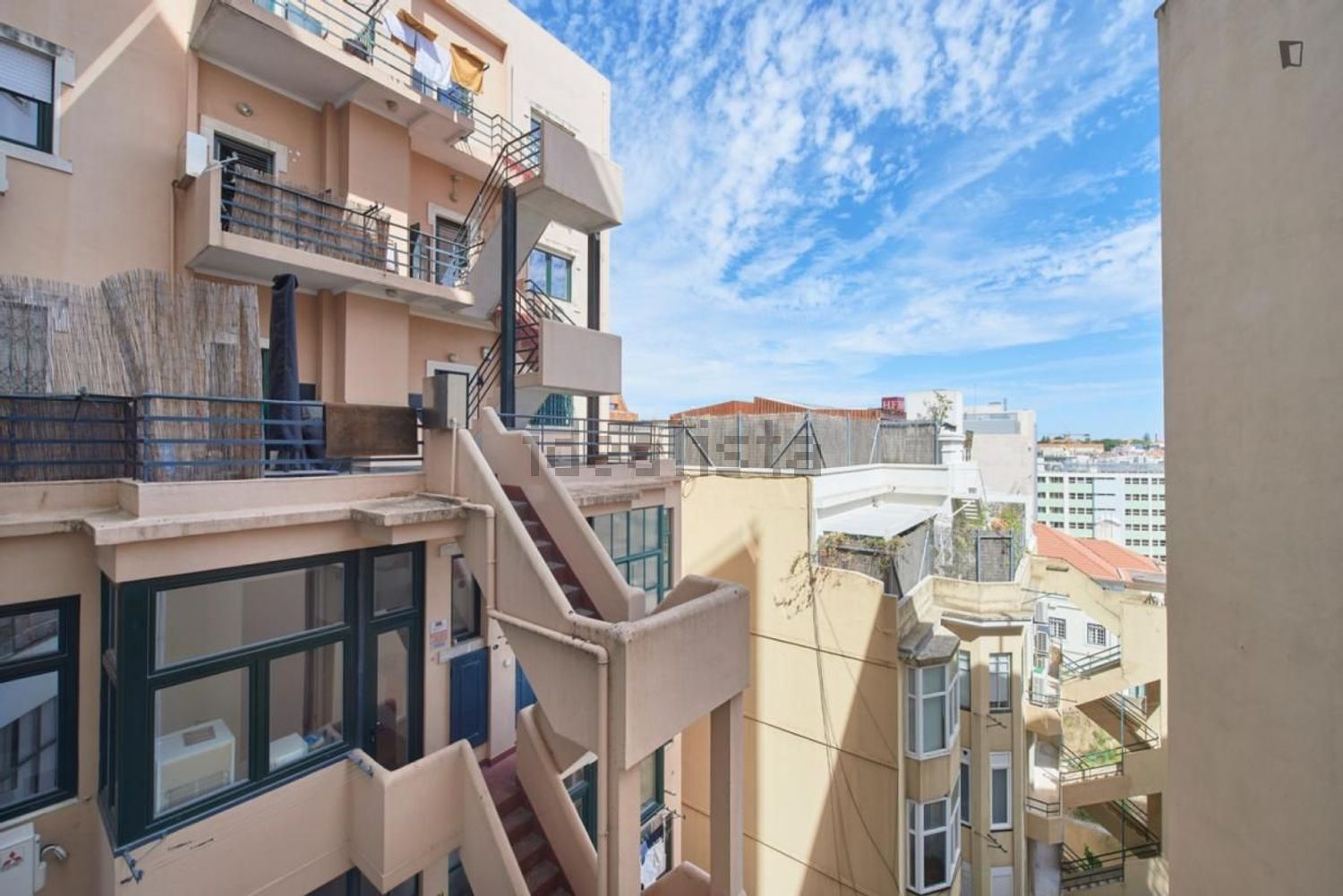 出租房间在Rua Castilho - 照片