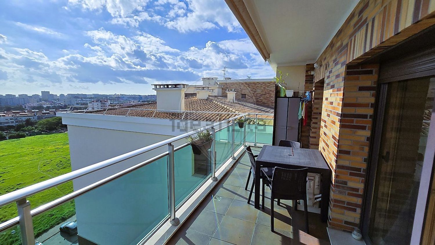 出租公寓 t3在Rua Marechal António de Spínola - 阳台