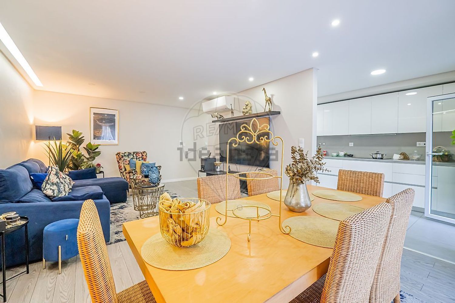 公寓 t3出售在Rua 25 de Abril de 1974 - 客厅