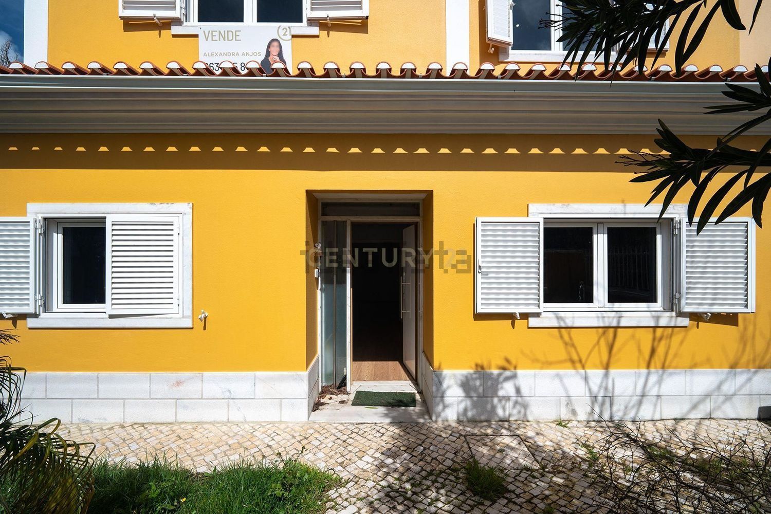 小楼房或独栋别墅出售在Rua Engenheiro José Caetano Salema Garção, 29 - 外立面