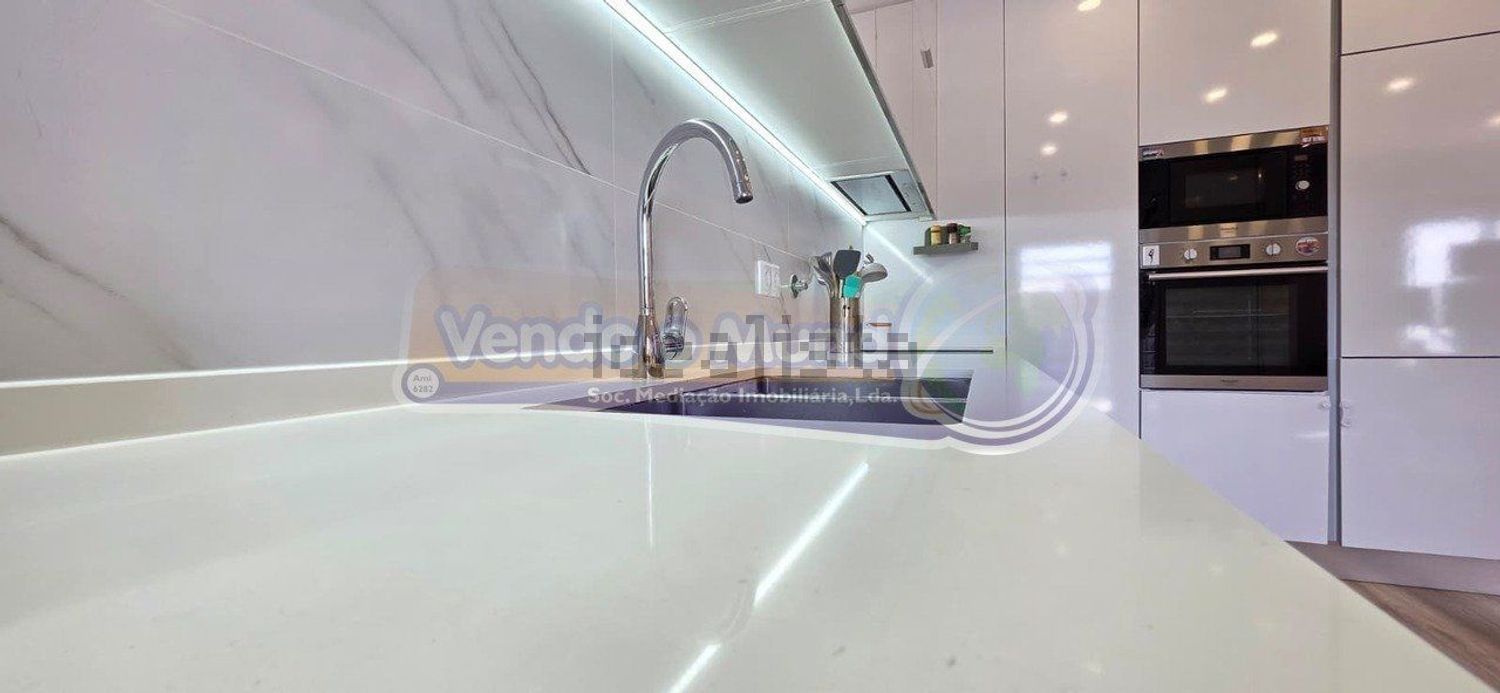 公寓 t2出售在Póvoa de Santa Iria e Forte da Casa - 卫生间