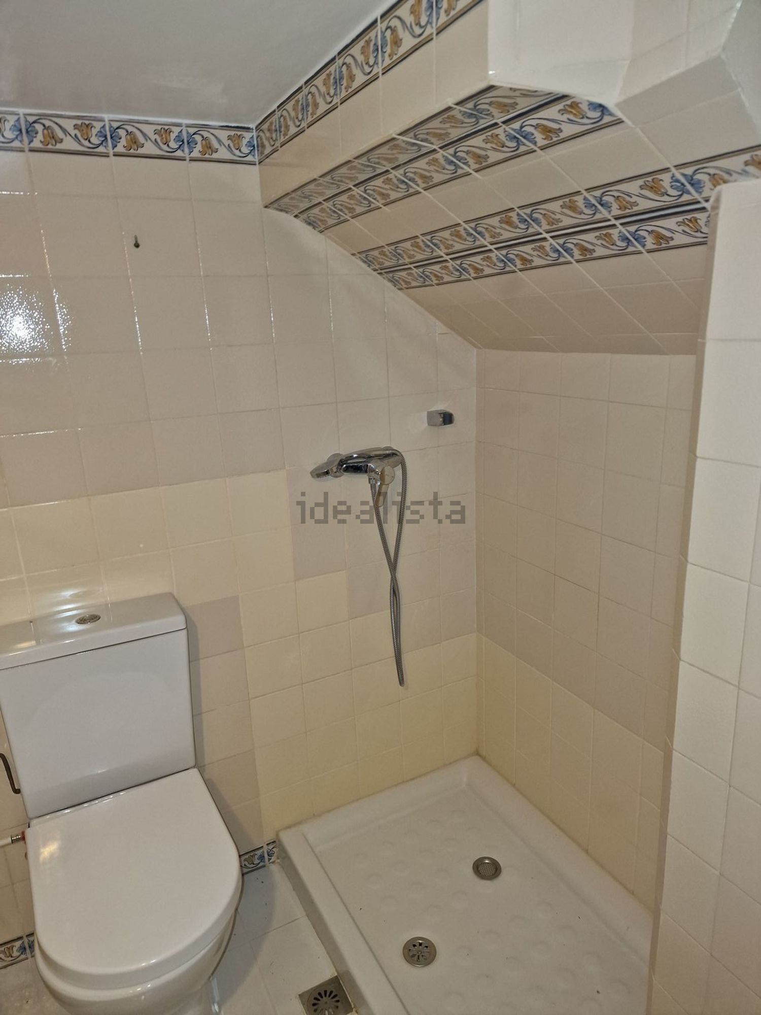 双拼别墅出售在Rua Fernando Namora, 6 - 卫生间