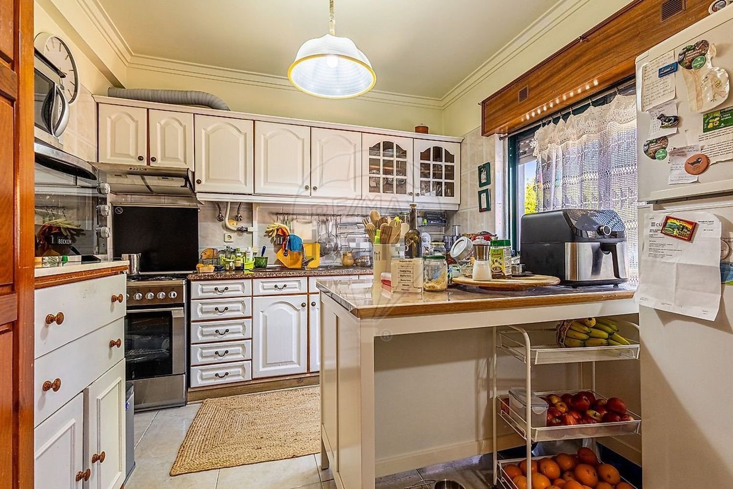 小楼房或独栋别墅出售在Estrada Sem Nome, 27 e 29 - 厨房