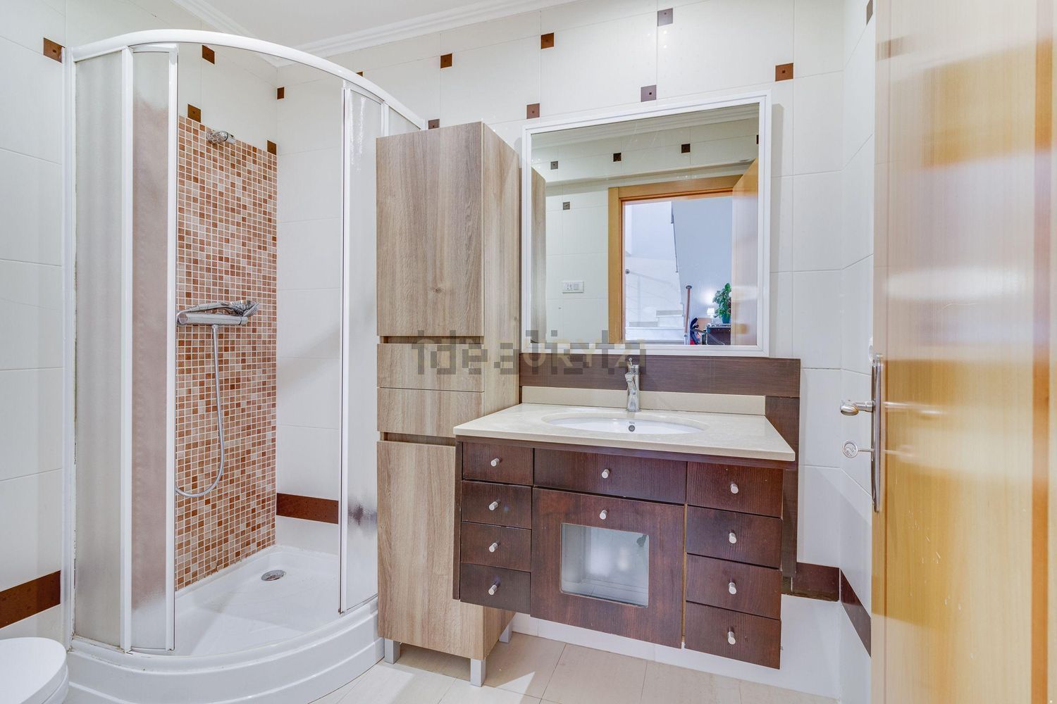 双拼别墅出售在Venda do Pinheiro e Santo Estêvão das Galés - 厨房