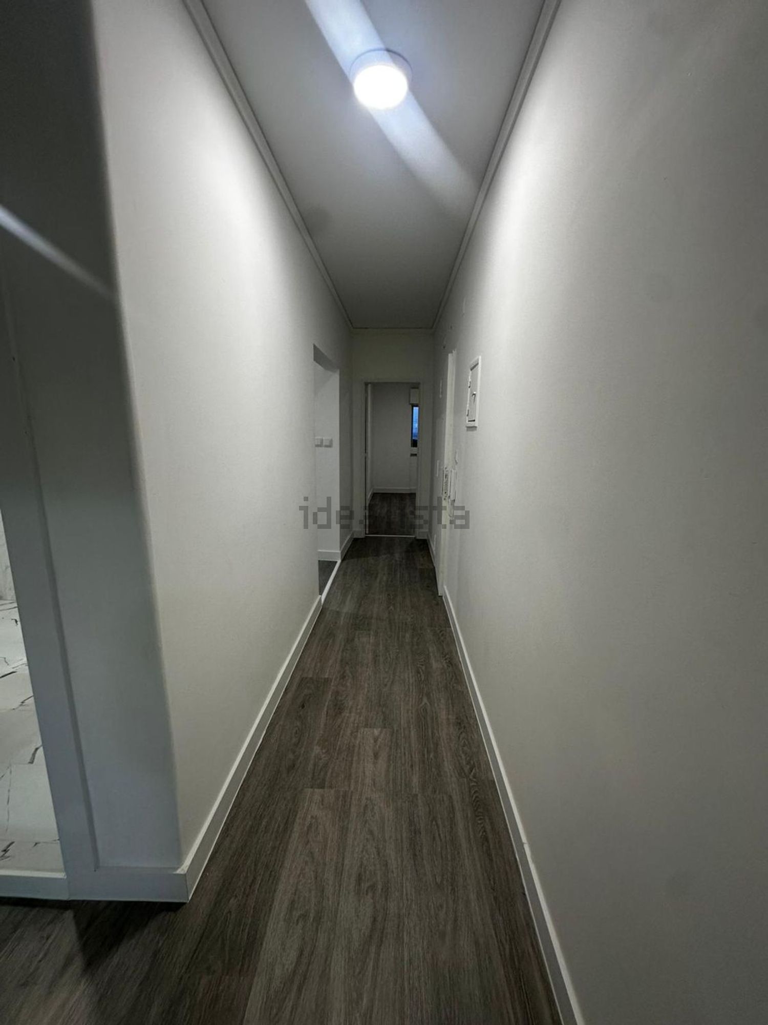 复式公寓出售在Avenida Alberto Valente, 105 LtA - 过道