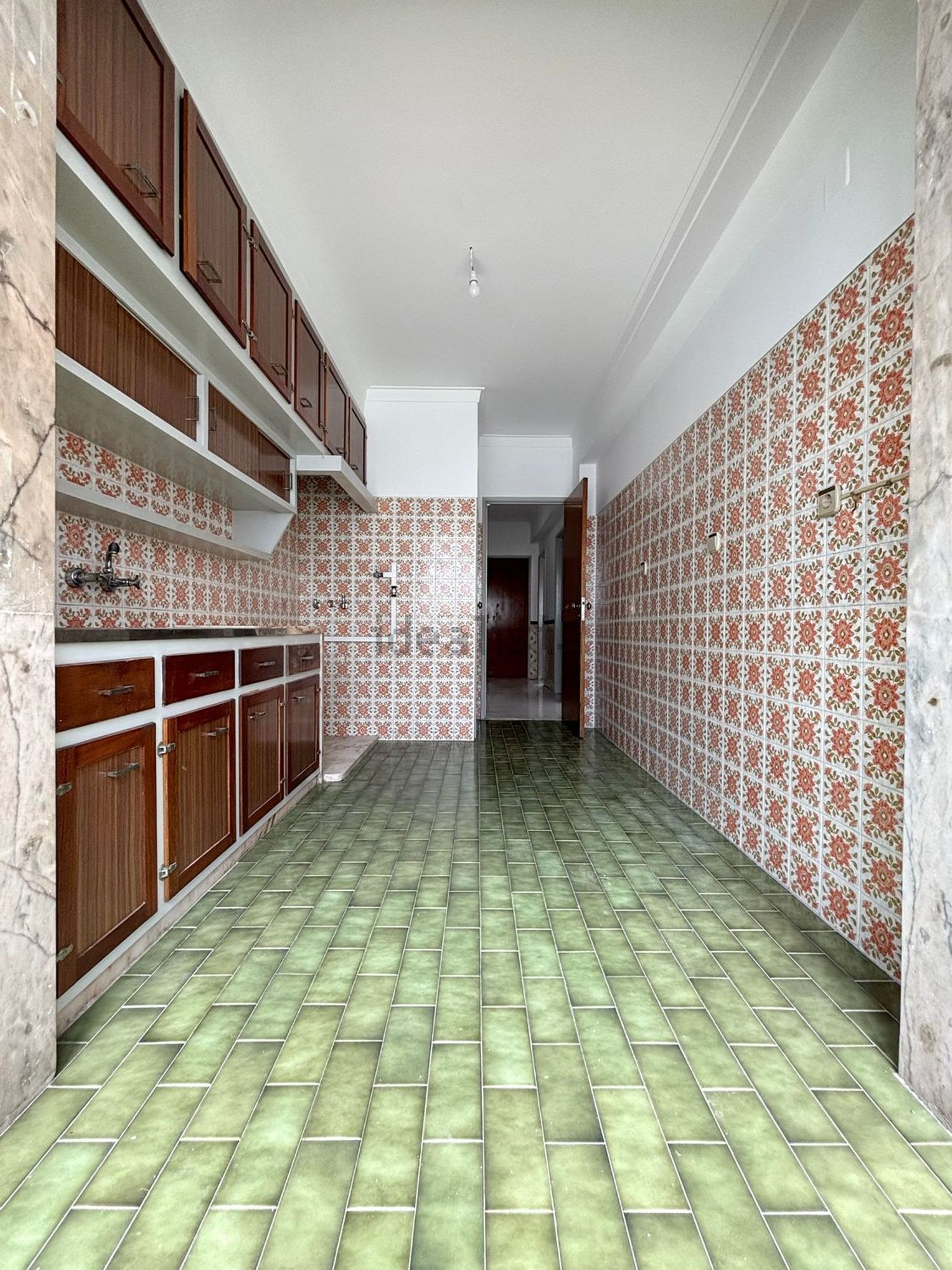 公寓 t2出售在Rua Domingos José Tavares, 11 - 厨房