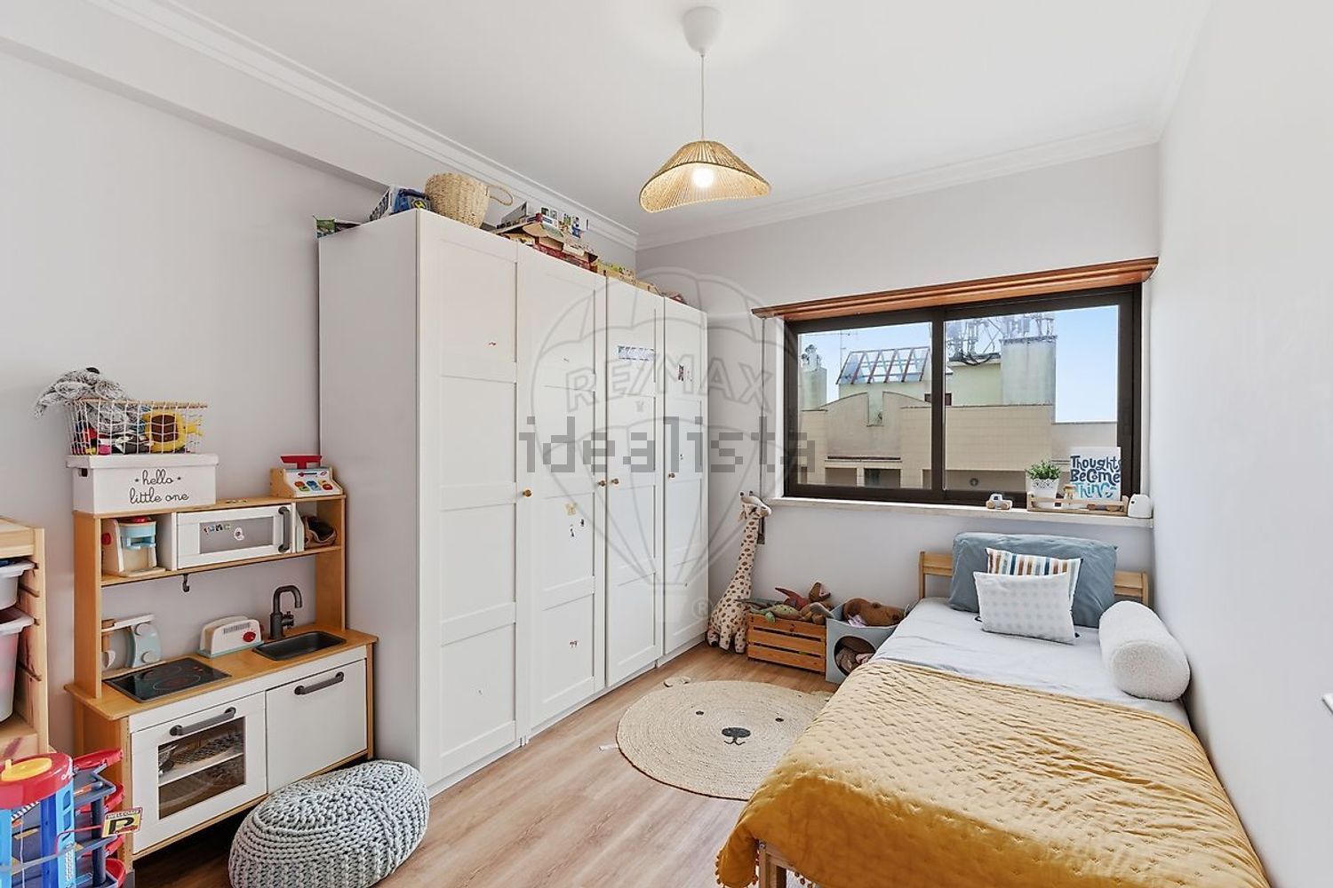 公寓 t3出售在Praceta Eugénio Salvador - 卧室