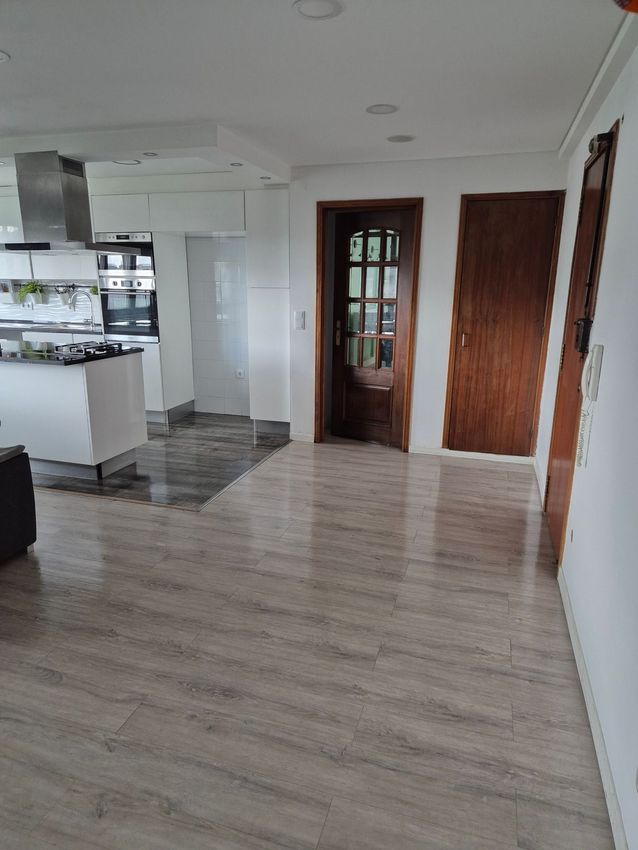 出租房间在Rua Ary dos Santos, 12