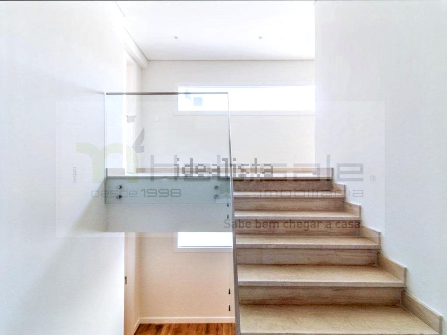 联排别墅出售在Rua Almirante Gago Coutinho, 58 a - 详情